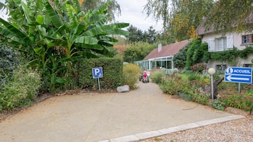 Enceinte de lâhĂ©bergement