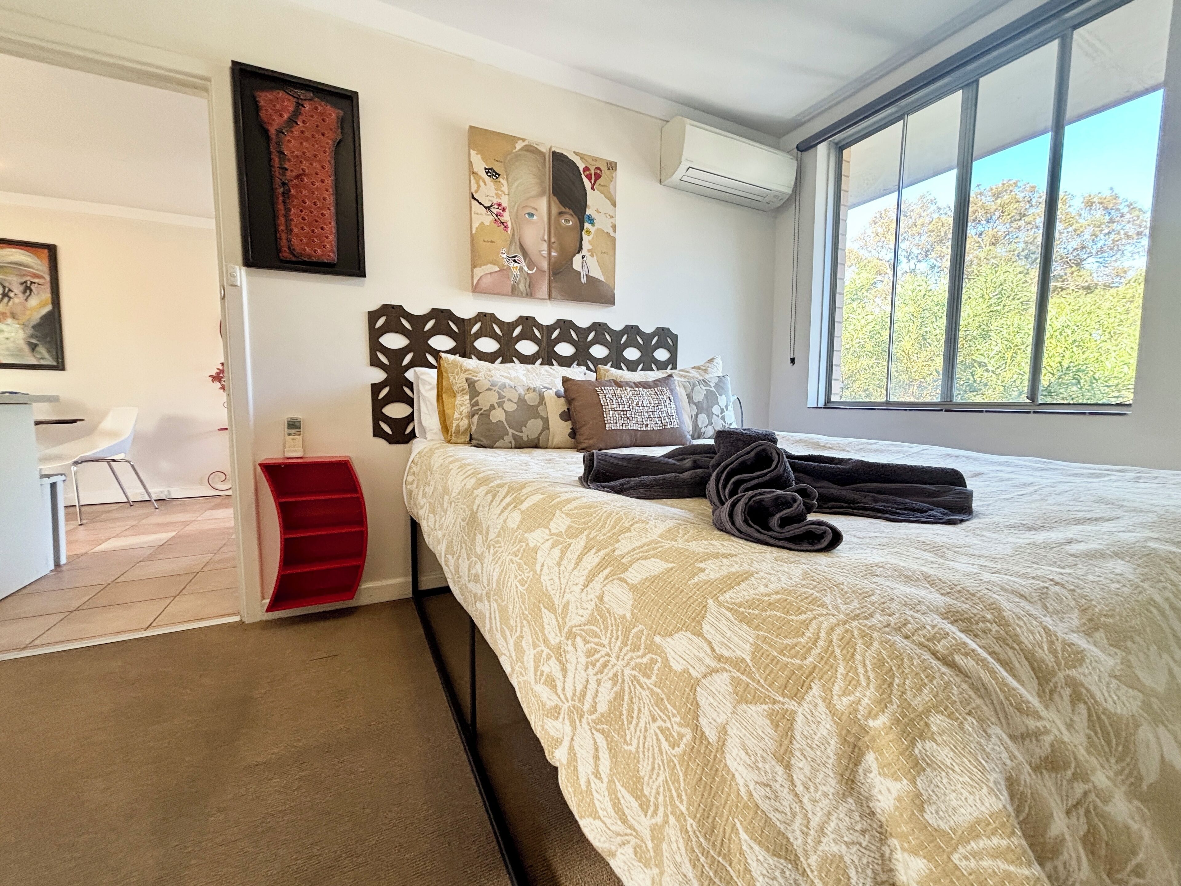 1 soverom, strykejern/-brett, reiseseng for barn og wi-fi (inkludert)