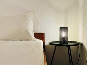 1 chambre, fer et planche Ă repasser, Wi-Fi, literie fournie