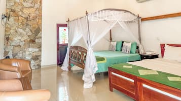 Family Double Room | Free WiFi