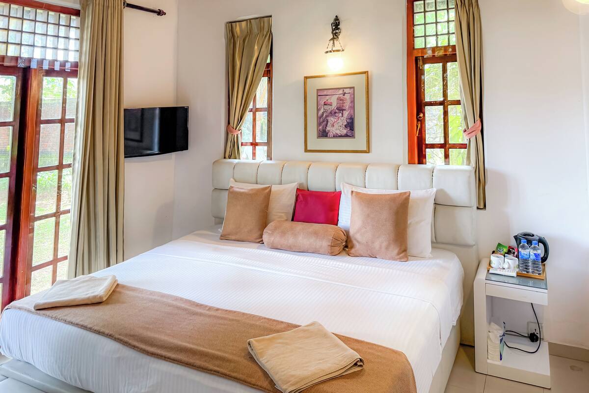 Deluxe Double Room, Garden View | Free WiFi