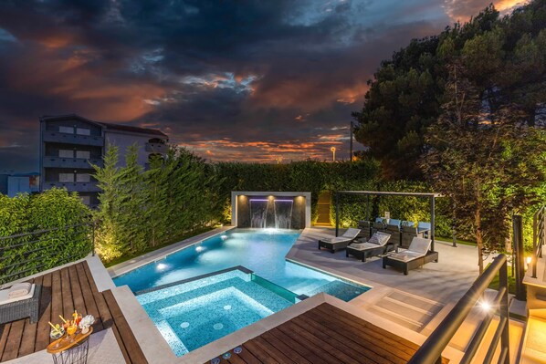 A heated pool - Villa Bonavia ZadarVillas (Zadar)