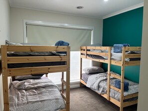 5 bedrooms, WiFi