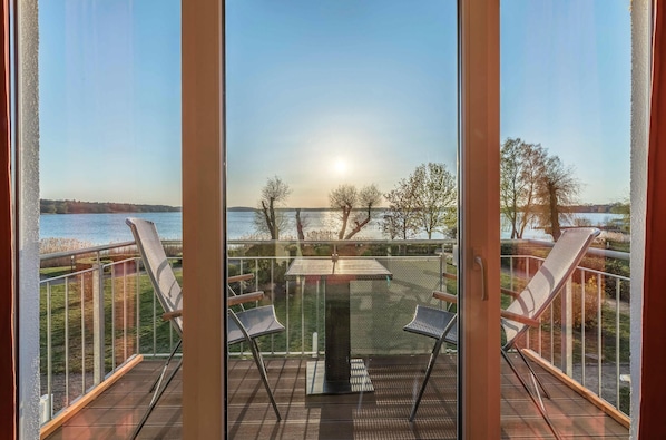 Interior - Vacation apartment Seeadler with unobstructed view of the Müritz from the balcony (Waren (Müritz))