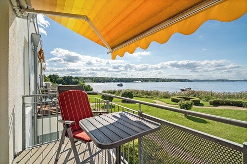 Vacation apartment "Seepferdchen" with a fantastic view of the Müritz