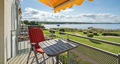 Vacation apartment "Seepferdchen" with a fantastic view of the Müritz
