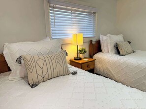 3 bedrooms, WiFi, bed sheets