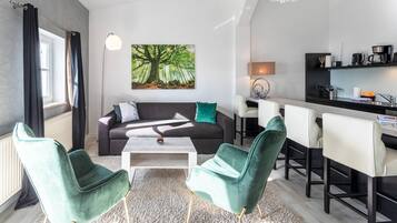 Fernseher, Stereoanlage