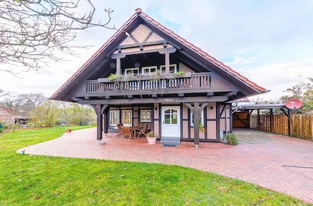 Exterior. Havelquelle vacation home surrounded by beech forests and lakes