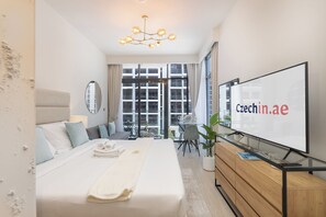 Comfort Studio, Balcony, City View - Pool View 2 adults 2 kids Brand New Czec (Dubai)