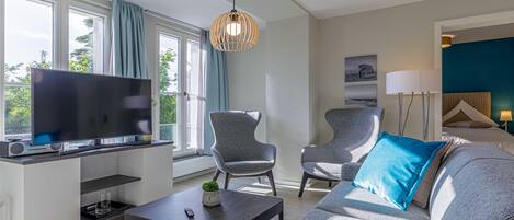 Télévision, chaîne hi-fi