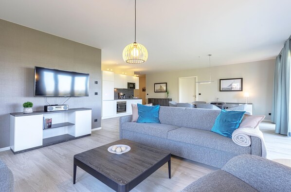 TV, fireplace, stereo - Vacation apartment Strandläufer between the Baltic Sea and the Bodden (Wustrow)