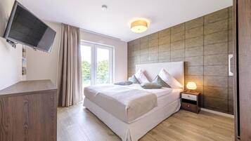 2 bedrooms, iron/ironing board, free WiFi, bed sheets