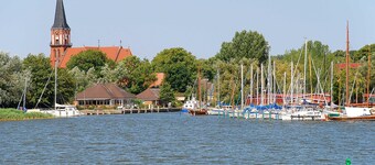 Vacation apartment Strandmuschel between Bodden and Baltic Sea