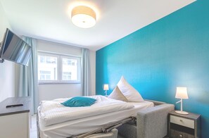 3 bedrooms, iron/ironing board, free WiFi, bed sheets
