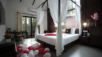 Premium bedding, soundproofing, rollaway beds, free WiFi