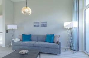 TV, stereo - Unforgettable vacation in the Kapitänslounge vacation apartment (Wustrow)