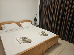 Basic Single Room, Balcony, Resort View | Minibar, soundproofing, free WiFi - Kristal Paris Resort (Novalja)