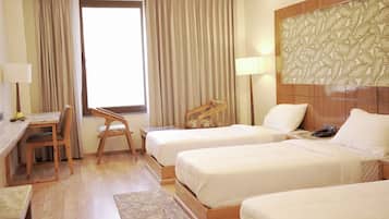 Business Room | 2 bedrooms, iron/ironing board, free WiFi