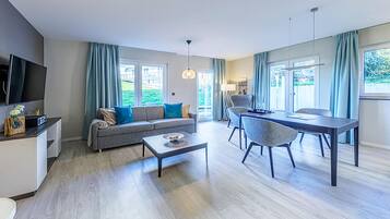 Fernseher, Stereoanlage