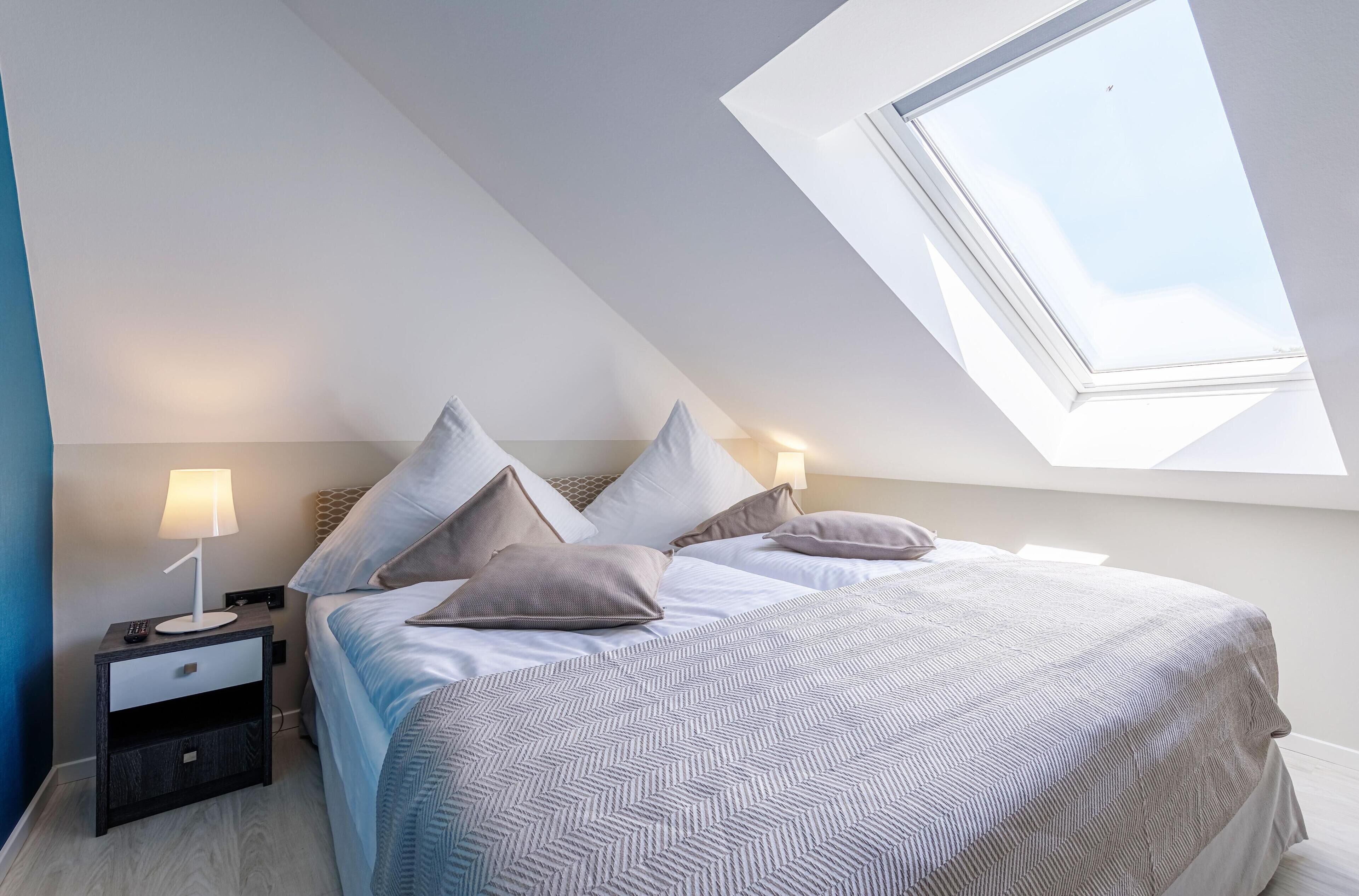 1 habitación, tabla de planchar con plancha, wifi gratis y ropa de cama 