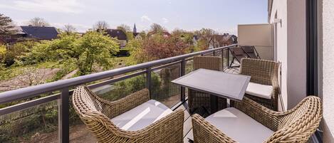 تناول الطعام بالخارج