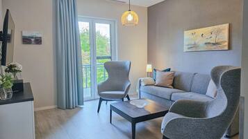 Fernseher, Stereoanlage