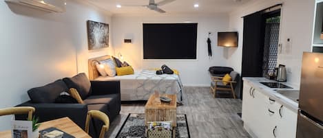 Chalet rustique luxueux | Fer et planche Ă repasser, accĂšs au Wi-Fi (inclus)