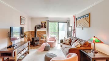 Apartment (2 Bedrooms) | Depan hartanah