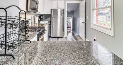 Downtown Detroit Townhome Near North End!