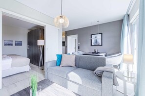 2 habitaciones, tabla de planchar con plancha y wifi gratis 