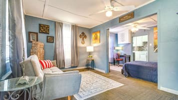Apartment (0 Bedroom) | Interior