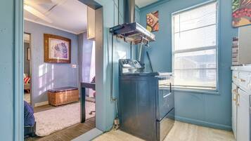 Apartment (0 Bedroom) | Interior