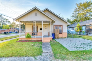 Apartment (0 Bedroom) | Front of property