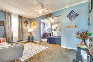 Apartment (0 Bedroom) | Interior - 4 Mi to Dtwn Little Rock: Studio w/ Porch (North Little Rock)