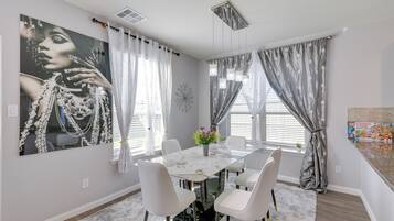 Rumah (4 Bedrooms) | Interior