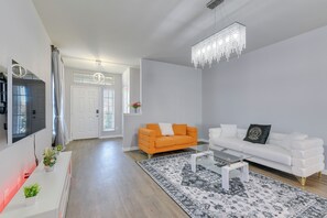 Ev (4 Bedrooms) | İç mekân