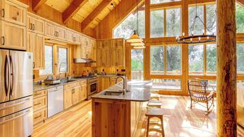 Rumah (2 Bedrooms) | Interior