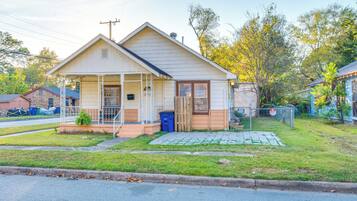 Apartment (0 Bedroom) | Interior