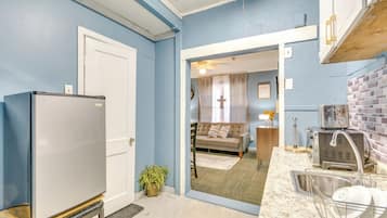 Apartment (0 Bedroom) | Interior