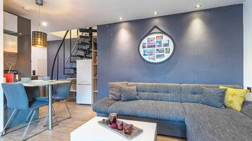 电视、壁炉、立体声音响