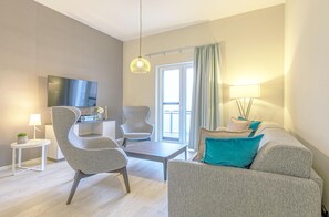 Télévision, chaîne hi-fi