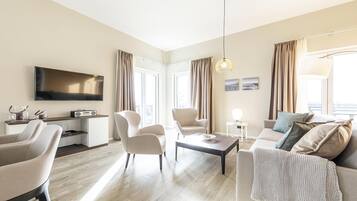 Fernseher, Stereoanlage