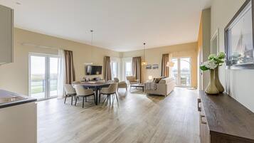 Fernseher, Stereoanlage