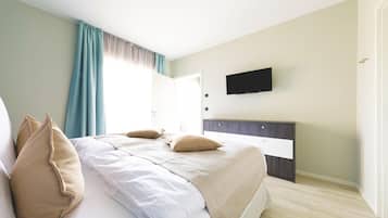 1 bedroom, iron/ironing board, free WiFi, bed sheets