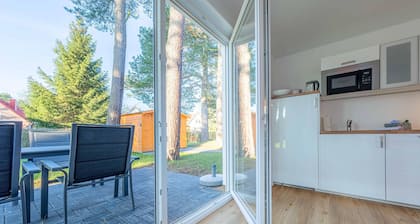 "Merlin Nest" Vacation Rental in Röbel (Müritz) with an Infrared Sauna & Terrace
