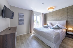 2 chambres, fer et planche à repasser, Wi-Fi gratuit, draps fournis