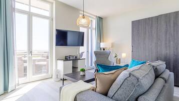 Fernseher, Stereoanlage