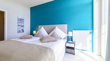 2 bedrooms, iron/ironing board, free WiFi, bed sheets