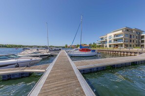 Marina - Modern vacation apartment SeeGlück in the island town of Malchow (Malchow)